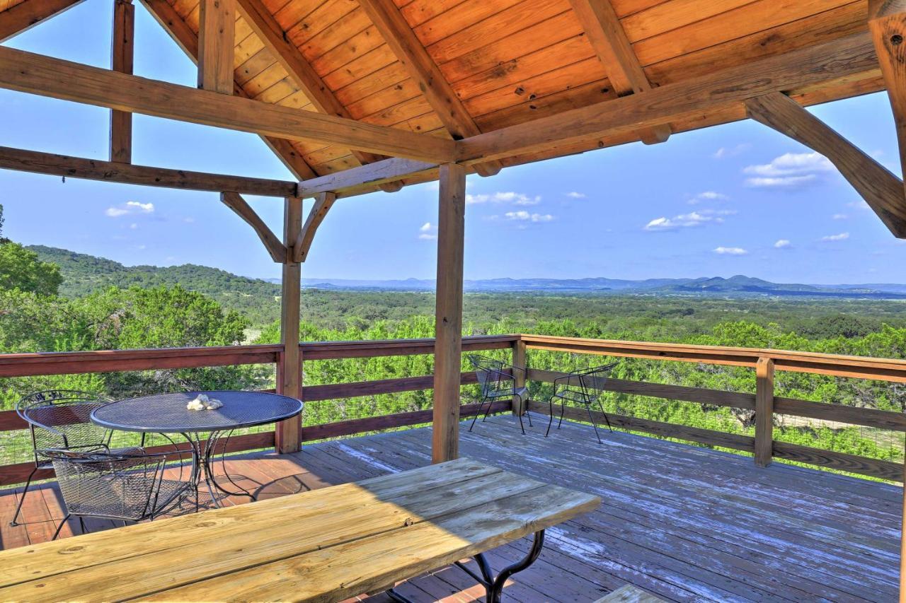 Quiet Utopia Cabin With Deck And Mountain Views! Εξωτερικό φωτογραφία