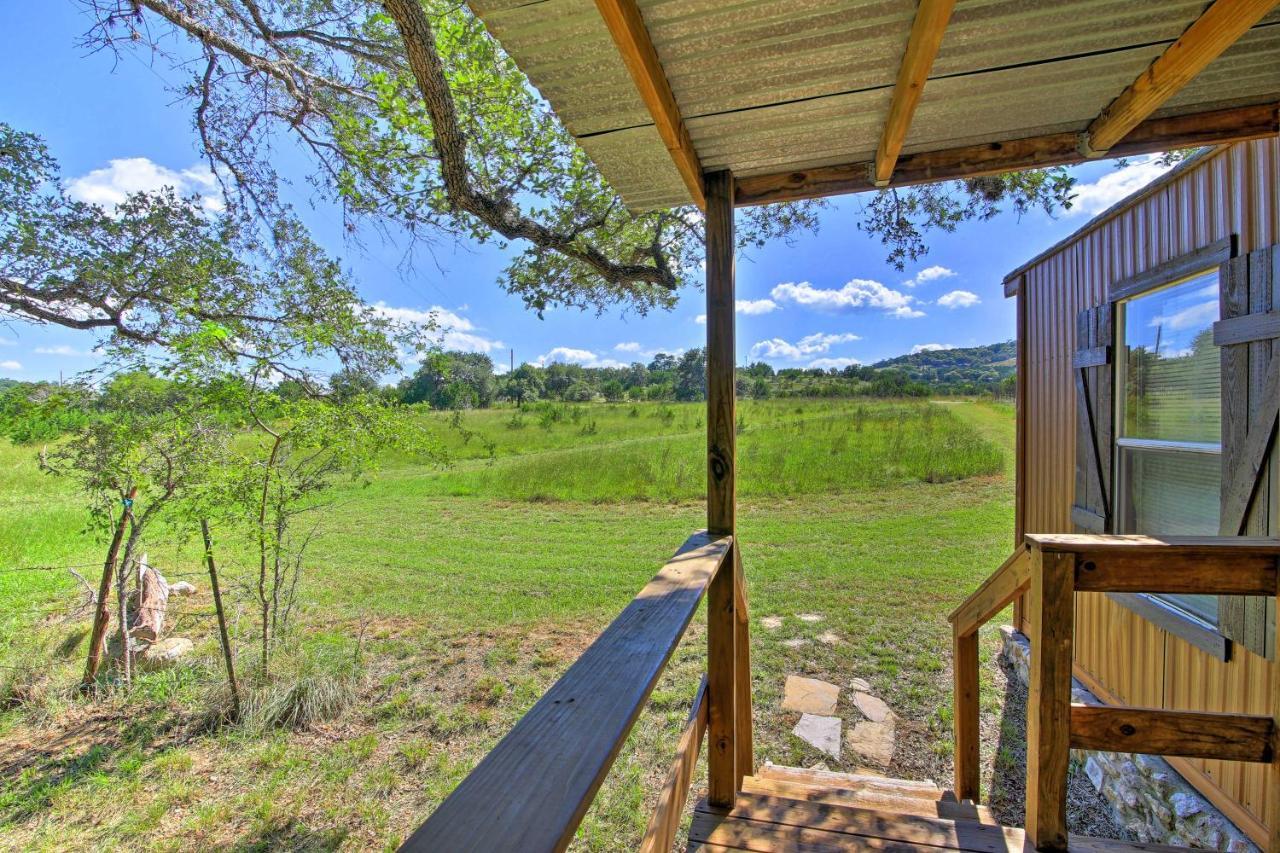 Quiet Utopia Cabin With Deck And Mountain Views! Εξωτερικό φωτογραφία